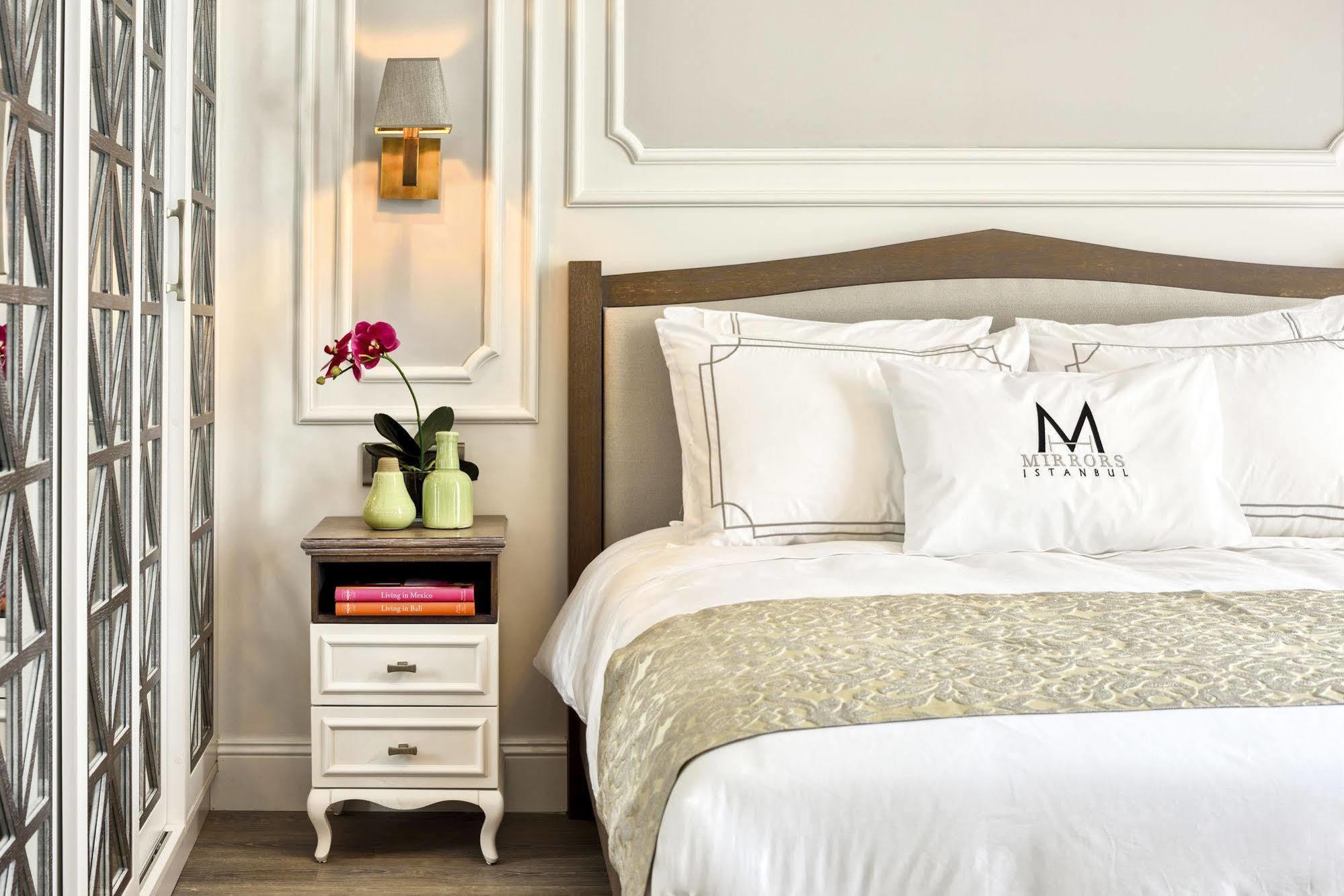 Mirrors Hotel Стамбул Екстер'єр фото